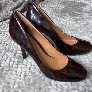 Mootsies tootsies leopard print faux patent leather pumps heels size 10